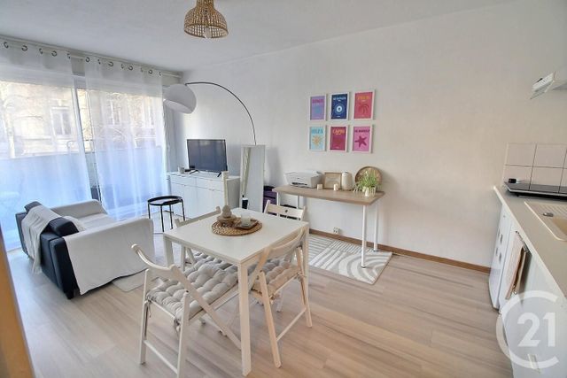 Appartement F1 à vendre - 1 pièce - 29 m2 - Bordeaux - 33 - AQUITAINE