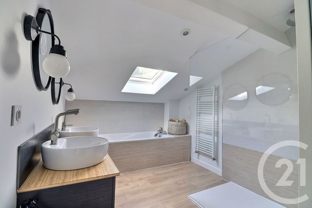 Afficher la photo en grand Maison à vendre - 5 pièces - 124 m2 - Bordeaux - 33 - AQUITAINE