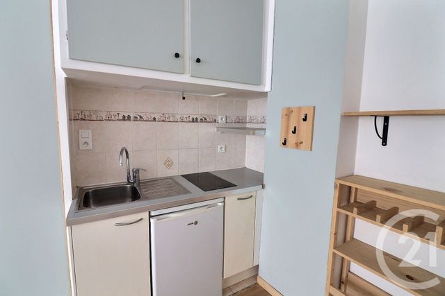 Afficher la photo en grand Appartement T2 à vendre - 2 pièces - 30,38 m2 - Bordeaux - 33 - AQUITAINE