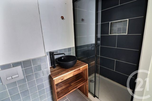 Afficher la photo en grand Appartement T2 à vendre - 2 pièces - 30,38 m2 - Bordeaux - 33 - AQUITAINE