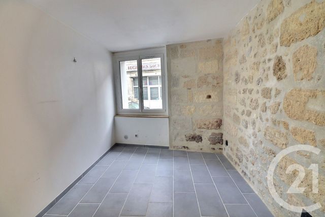 Afficher la photo en grand Appartement T2 à vendre - 2 pièces - 30,38 m2 - Bordeaux - 33 - AQUITAINE