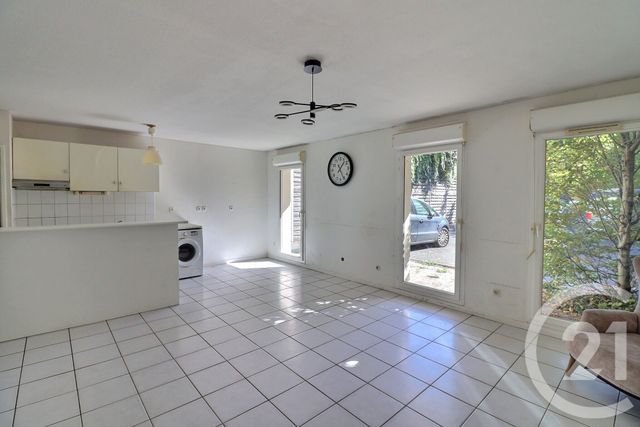 Appartement T3 à vendre - 3 pièces - 68,91 m2 - Bordeaux - 33 - AQUITAINE