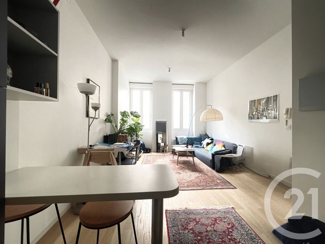 Afficher la photo en grand Appartement F2 bis à vendre - 3 pièces - 57,66 m2 - Bordeaux - 33 - AQUITAINE