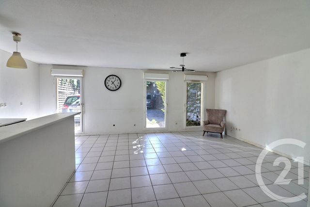 Appartement T3 à vendre - 3 pièces - 68,91 m2 - Bordeaux - 33 - AQUITAINE