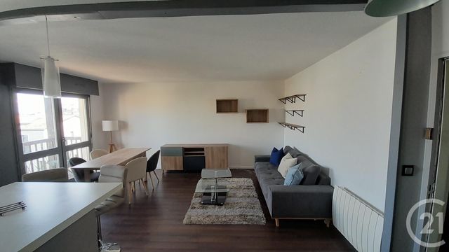 Appartement &agrave; louer - 2 pi&egrave;ces - 48,76 m2 - Bordeaux - 33 - AQUITAINE