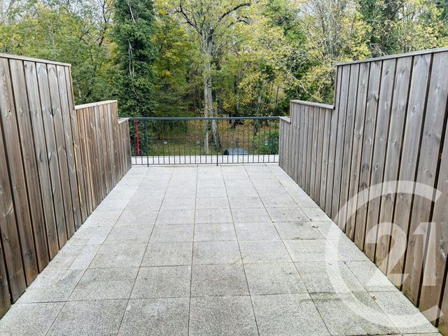 Appartement T3 à louer - 2 pièces - 50,98 m2 - Leognan - 33 - AQUITAINE