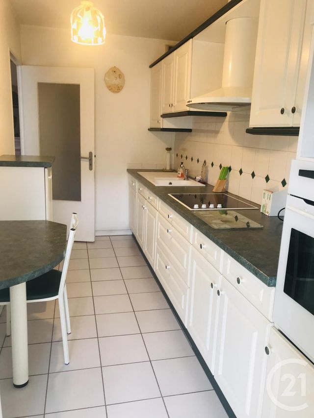 Appartement T4 à louer - 4 pièces - 86 m2 - Bordeaux - 33 - AQUITAINE