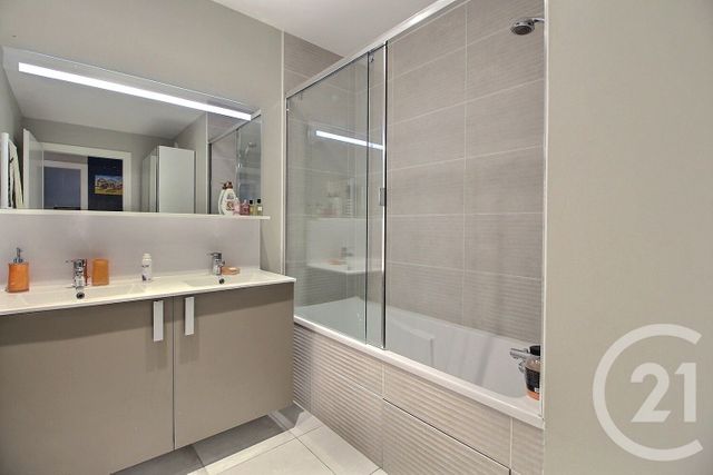 Appartement F4 à vendre - 4 pièces - 87 m2 - Talence - 33 - AQUITAINE