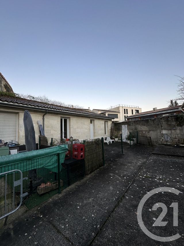 Appartement T2 à vendre - 2 pièces - 40,50 m2 - Bordeaux - 33 - AQUITAINE