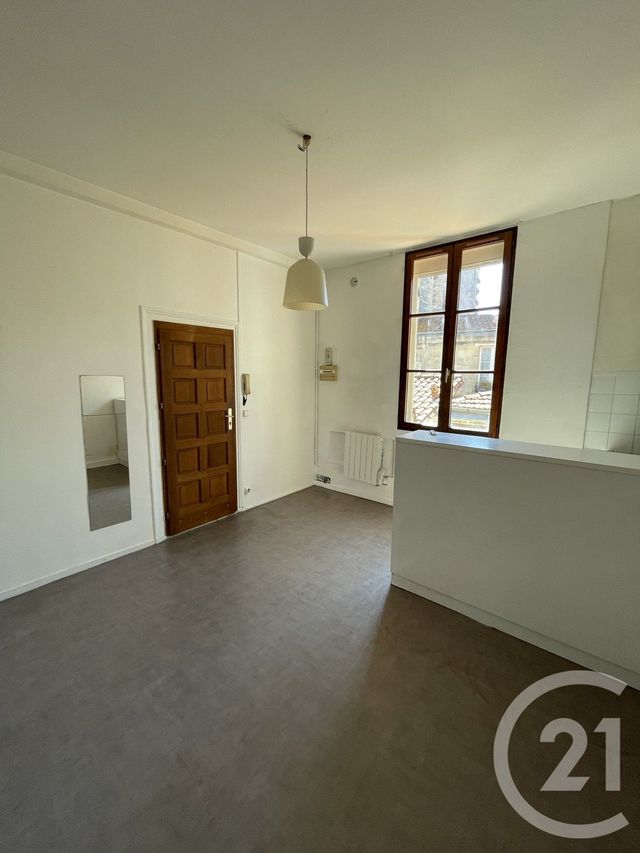 Appartement F1 bis à louer - 2 pièces - 29,82 m2 - Bordeaux - 33 - AQUITAINE
