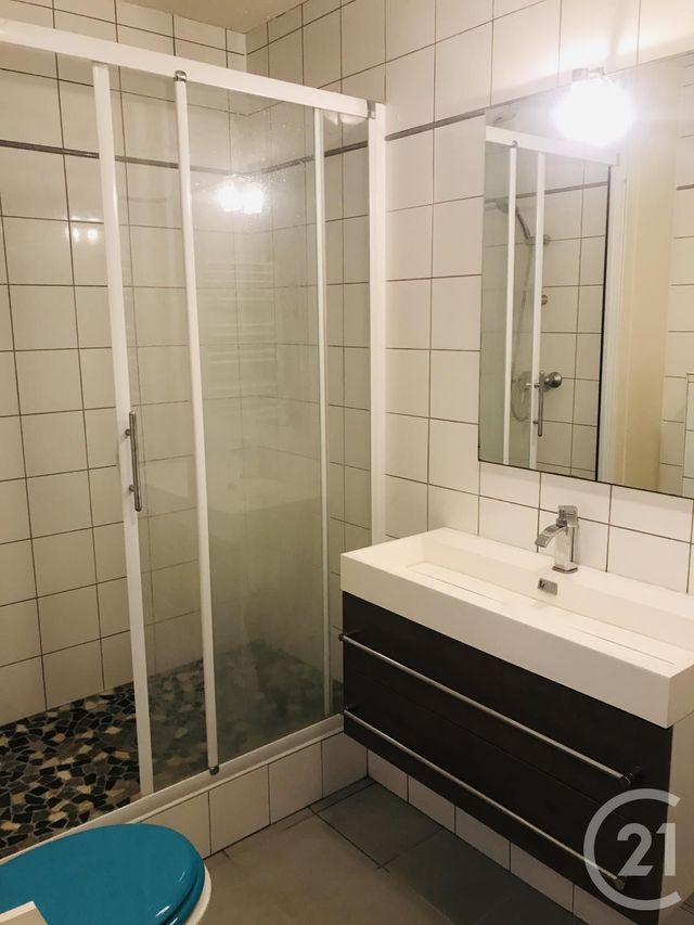 Appartement Studio &agrave; louer - 1 pi&egrave;ce - 27,25 m2 - Bordeaux - 33 - AQUITAINE