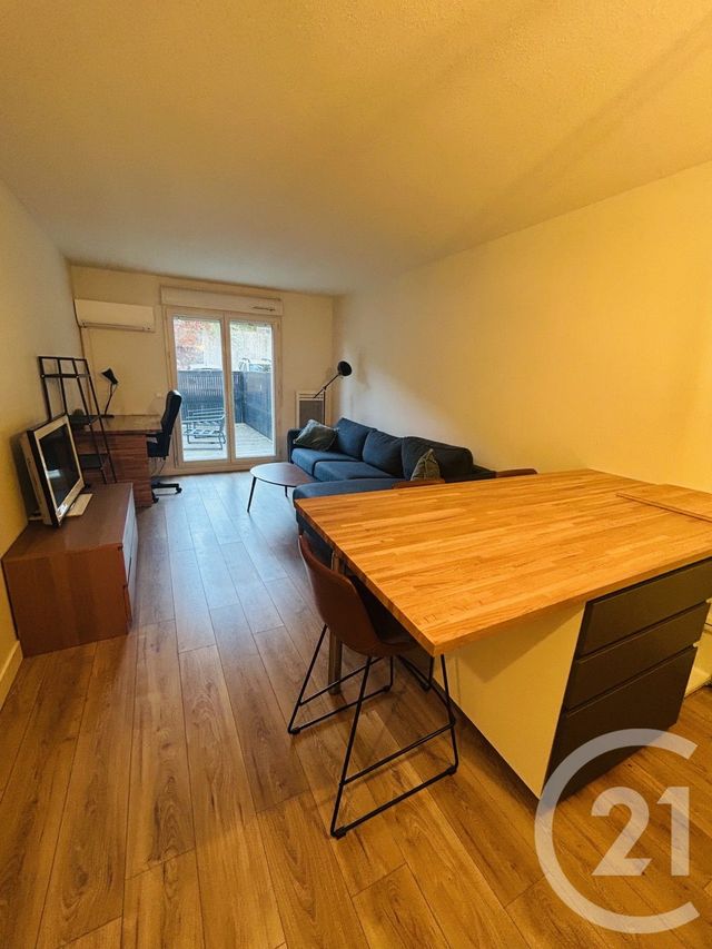 Afficher la photo en grand Appartement T2 à louer - 2 pièces - 37,50 m2 - Bordeaux - 33 - AQUITAINE