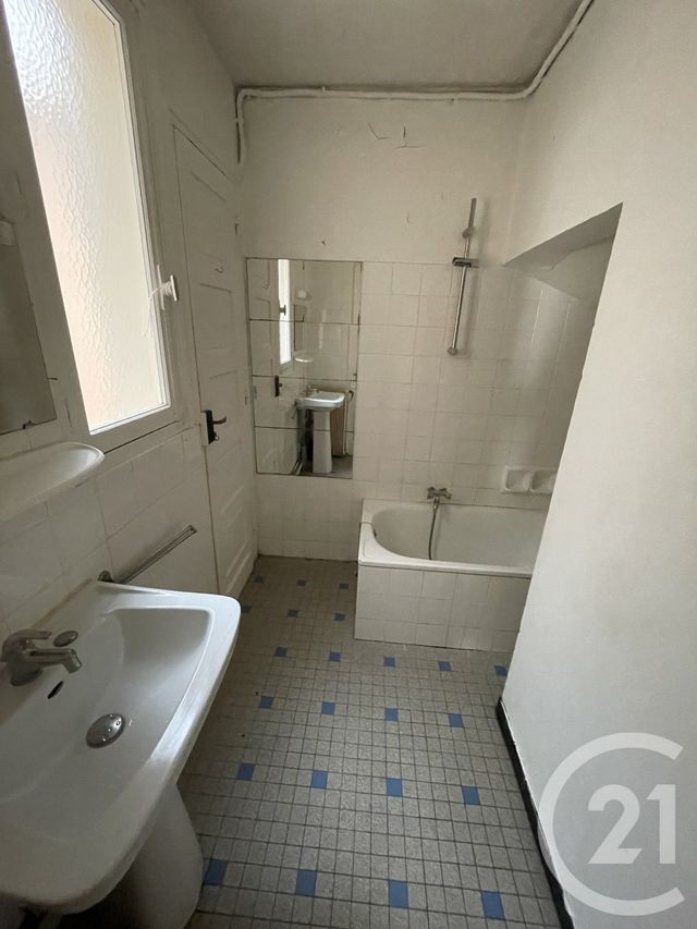 Appartement F1 &agrave; louer - 1 pi&egrave;ce - 38 m2 - Bordeaux - 33 - AQUITAINE