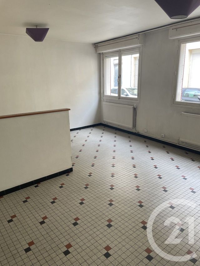 Appartement F1 &agrave; louer - 1 pi&egrave;ce - 38 m2 - Bordeaux - 33 - AQUITAINE