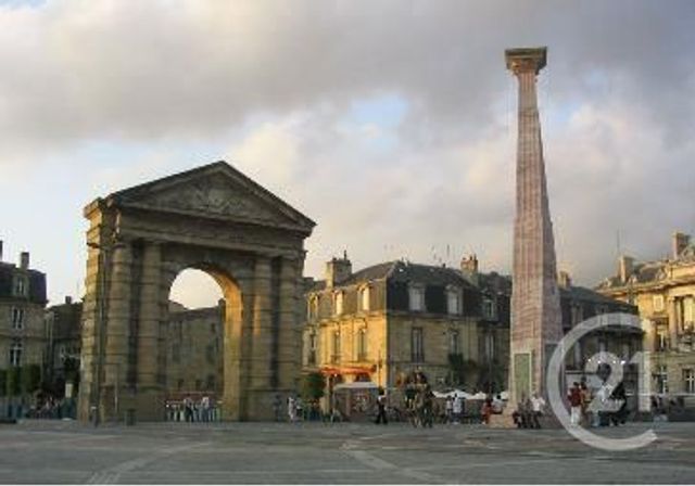 Appartement F1 à louer - 1 pièce - 38 m2 - Bordeaux - 33 - AQUITAINE