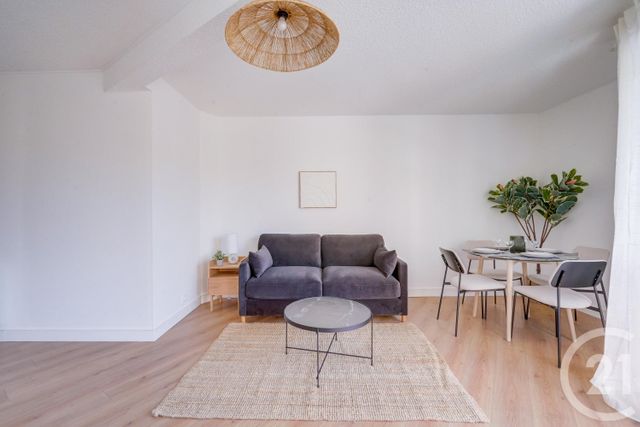 Afficher la photo en grand Appartement F1 à louer - 1 pièce - 30,70 m2 - Bordeaux - 33 - AQUITAINE