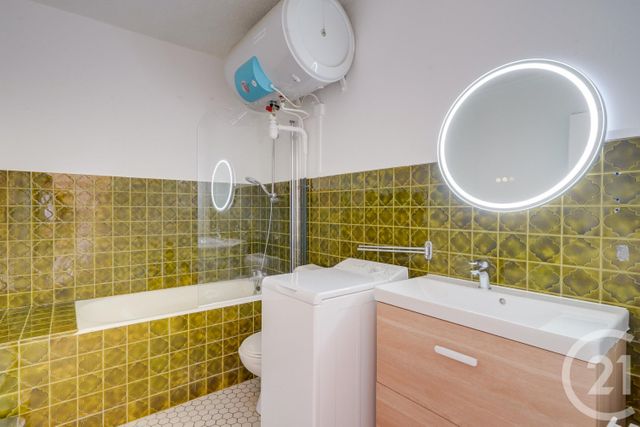Afficher la photo en grand Appartement F1 à louer - 1 pièce - 30,70 m2 - Bordeaux - 33 - AQUITAINE