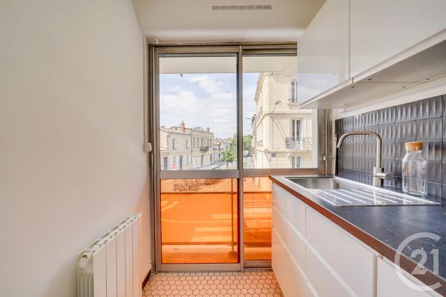 Afficher la photo en grand Appartement F1 à louer - 1 pièce - 30,70 m2 - Bordeaux - 33 - AQUITAINE