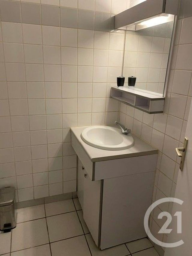 Appartement T1 &agrave; louer - 1 pi&egrave;ce - 23 m2 - Bordeaux - 33 - AQUITAINE