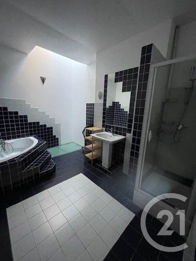 Appartement T3 &agrave; louer - 3 pi&egrave;ces - 79,73 m2 - Bordeaux - 33 - AQUITAINE