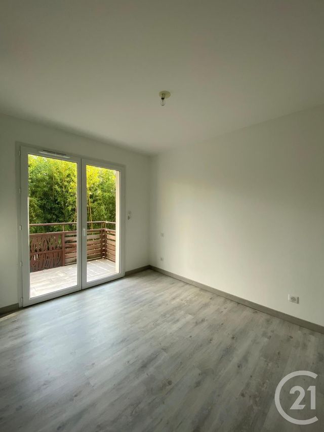Afficher la photo en grand Appartement T4 à louer - 4 pièces - 89,83 m2 - Merignac - 33 - AQUITAINE