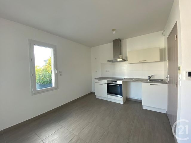 Afficher la photo en grand Appartement T4 à louer - 4 pièces - 89,83 m2 - Merignac - 33 - AQUITAINE