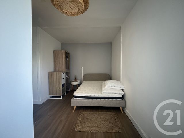 Appartement T5 à louer - 5 pièces - 76,76 m2 - Gradignan - 33 - AQUITAINE