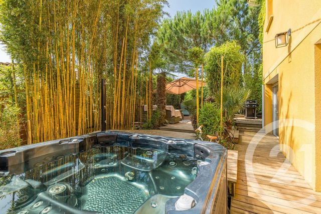 Maison &agrave; louer - 4 pi&egrave;ces - 137,75 m2 - Villenave D Ornon - 33 - AQUITAINE