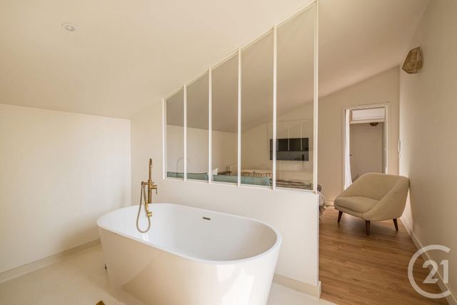 Maison &agrave; louer - 4 pi&egrave;ces - 137,75 m2 - Villenave D Ornon - 33 - AQUITAINE