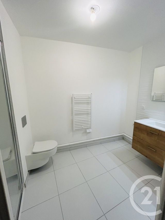 Appartement T4 à louer - 4 pièces - 87,20 m2 - Bordeaux - 33 - AQUITAINE