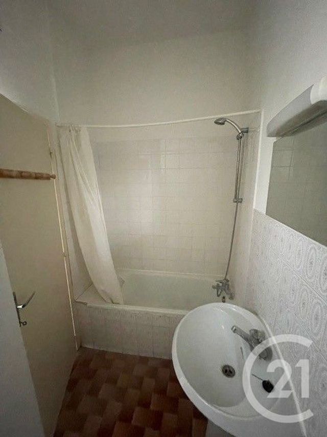 Appartement Studio &agrave; louer - 2 pi&egrave;ces - 28,94 m2 - Bordeaux - 33 - AQUITAINE