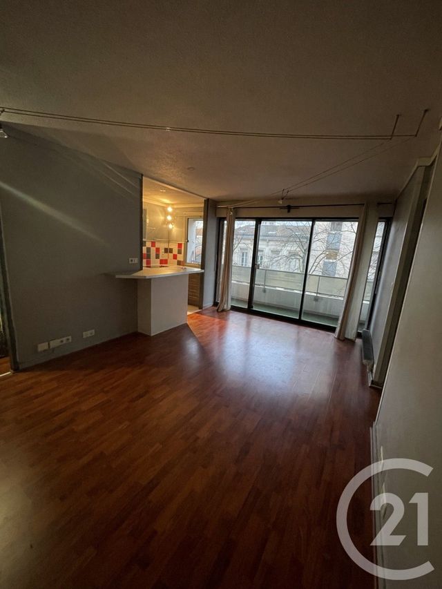Appartement T2 &agrave; louer - 2 pi&egrave;ces - 39,68 m2 - Bordeaux - 33 - AQUITAINE