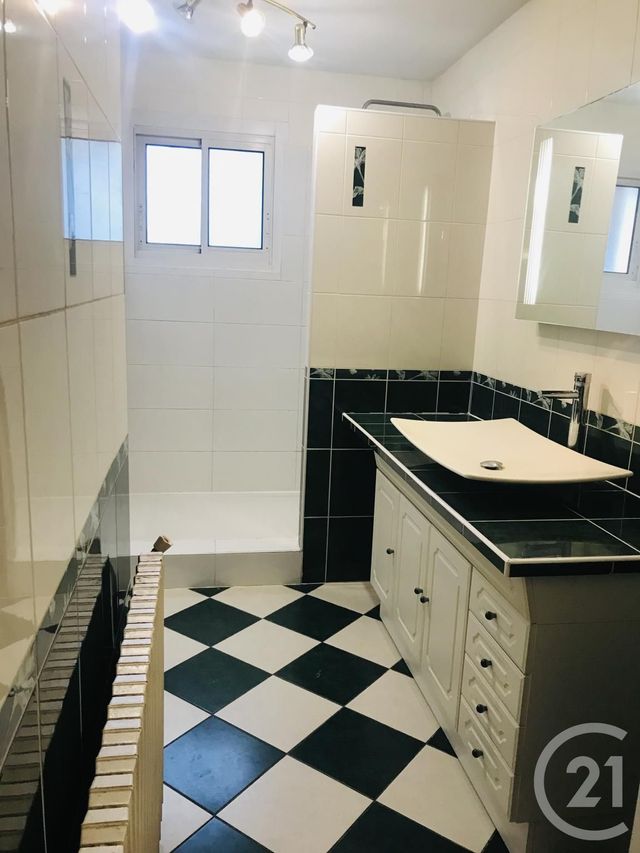 Maison &agrave; louer - 5 pi&egrave;ces - 112,82 m2 - Talence - 33 - AQUITAINE