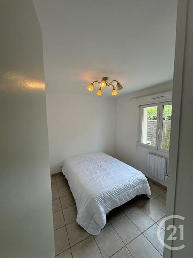 Maison &agrave; louer - 3 pi&egrave;ces - 71 m2 - St Loubes - 33 - AQUITAINE