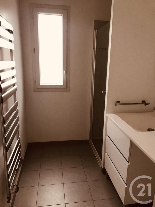 Appartement T2 &agrave; louer - 2 pi&egrave;ces - 41,70 m2 - Villenave D Ornon - 33 - AQUITAINE