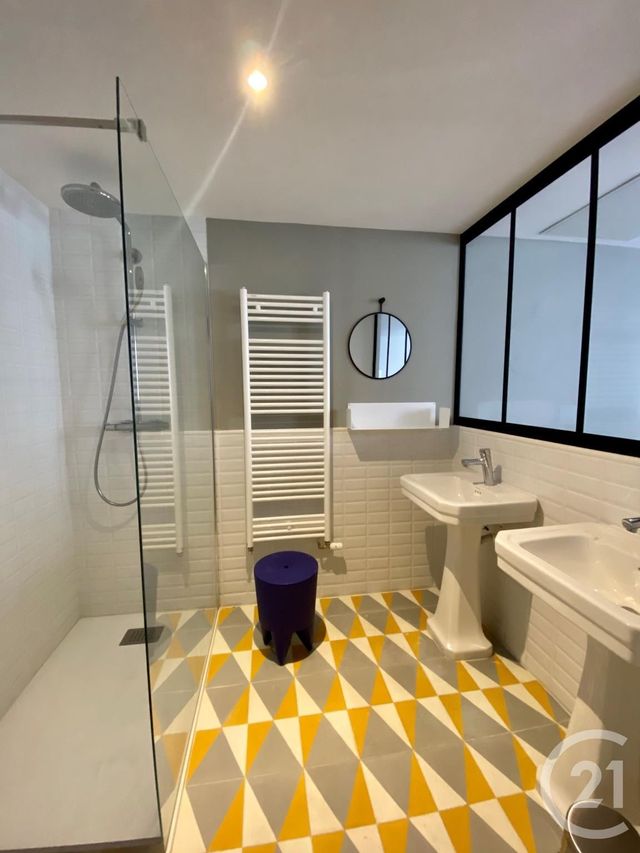 Appartement Chambre &agrave; louer - 1 pi&egrave;ce - 29 m2 - Bordeaux - 33 - AQUITAINE