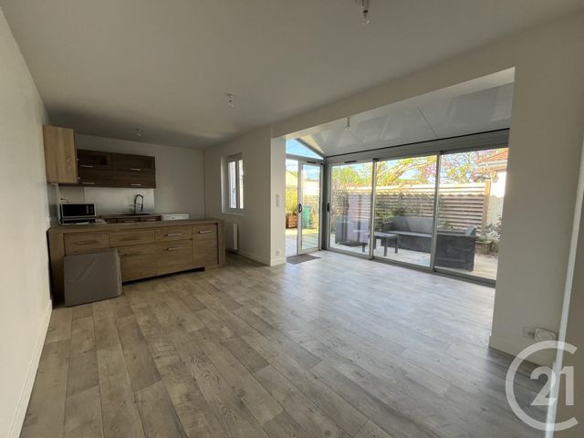 Maison &agrave; louer - 3 pi&egrave;ces - 82,58 m2 - Pessac - 33 - AQUITAINE