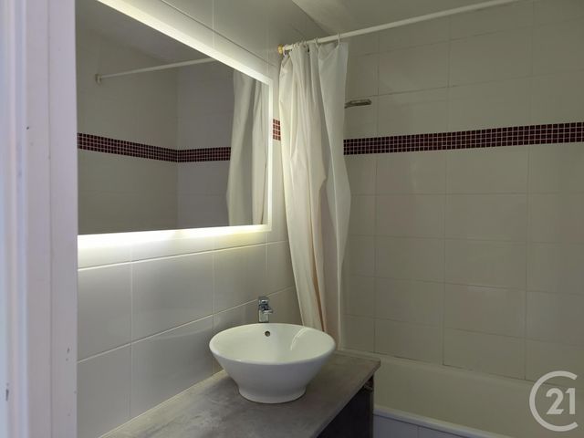 Appartement F4 &agrave; louer - 4 pi&egrave;ces - 75,35 m2 - Talence - 33 - AQUITAINE