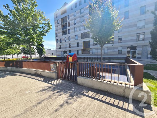 Appartement F2 &agrave; louer - 2 pi&egrave;ces - 43,35 m2 - Bordeaux - 33 - AQUITAINE