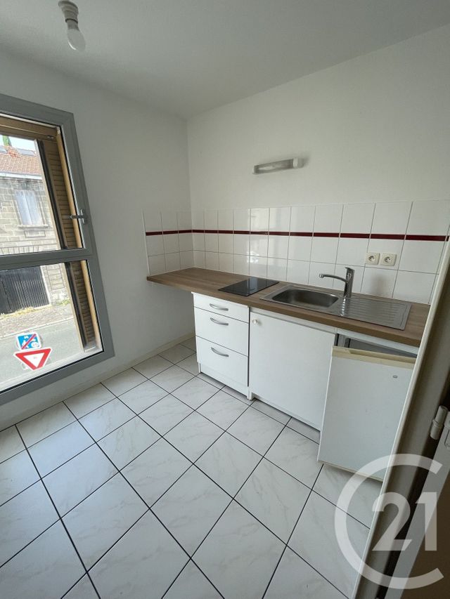 Appartement T2 &agrave; louer - 2 pi&egrave;ces - 47,20 m2 - Bordeaux - 33 - AQUITAINE