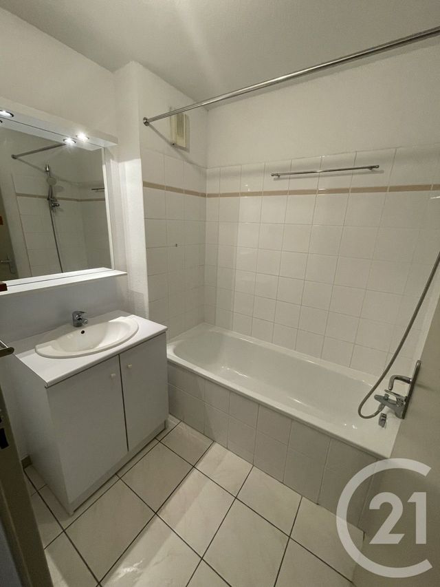 Appartement T2 &agrave; louer - 2 pi&egrave;ces - 47,20 m2 - Bordeaux - 33 - AQUITAINE