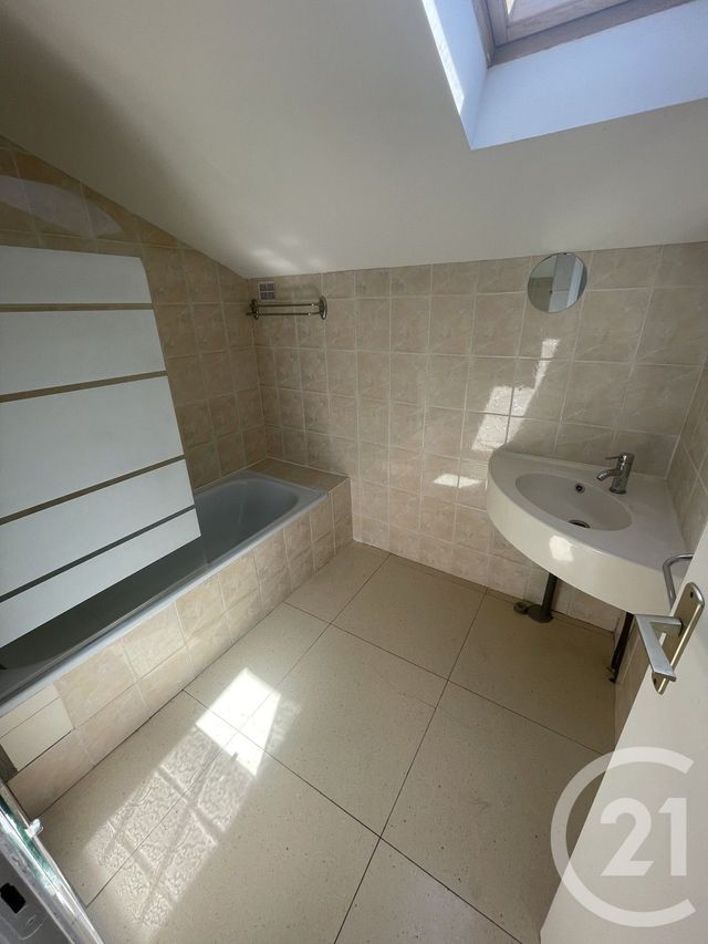 Appartement T3 &agrave; louer - 3 pi&egrave;ces - 54,13 m2 - Talence - 33 - AQUITAINE