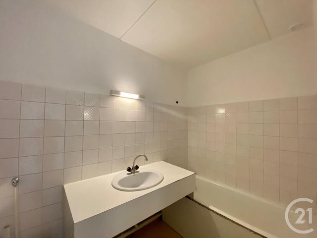 Appartement F2 &agrave; louer - 2 pi&egrave;ces - 56 m2 - Bordeaux - 33 - AQUITAINE