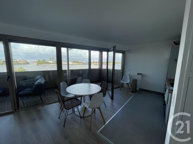 Appartement T3 &agrave; louer - 3 pi&egrave;ces - 62,60 m2 - Bordeaux - 33 - AQUITAINE