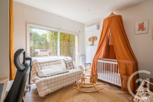 Maison &agrave; louer - 4 pi&egrave;ces - 137,75 m2 - Villenave D Ornon - 33 - AQUITAINE