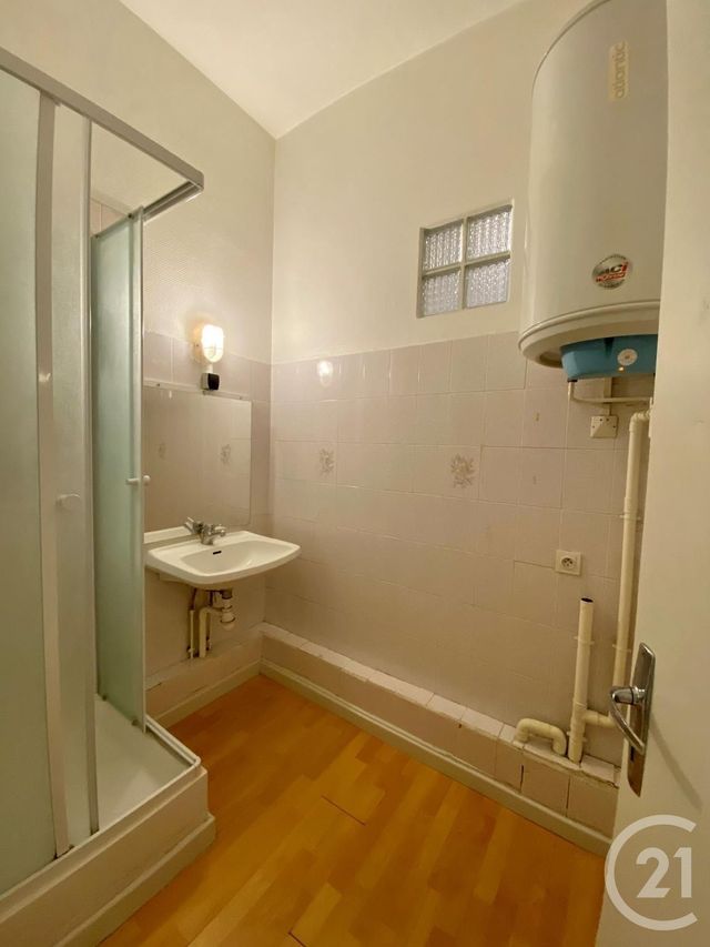 Appartement F2 &agrave; louer - 2 pi&egrave;ces - 45,29 m2 - Bordeaux - 33 - AQUITAINE
