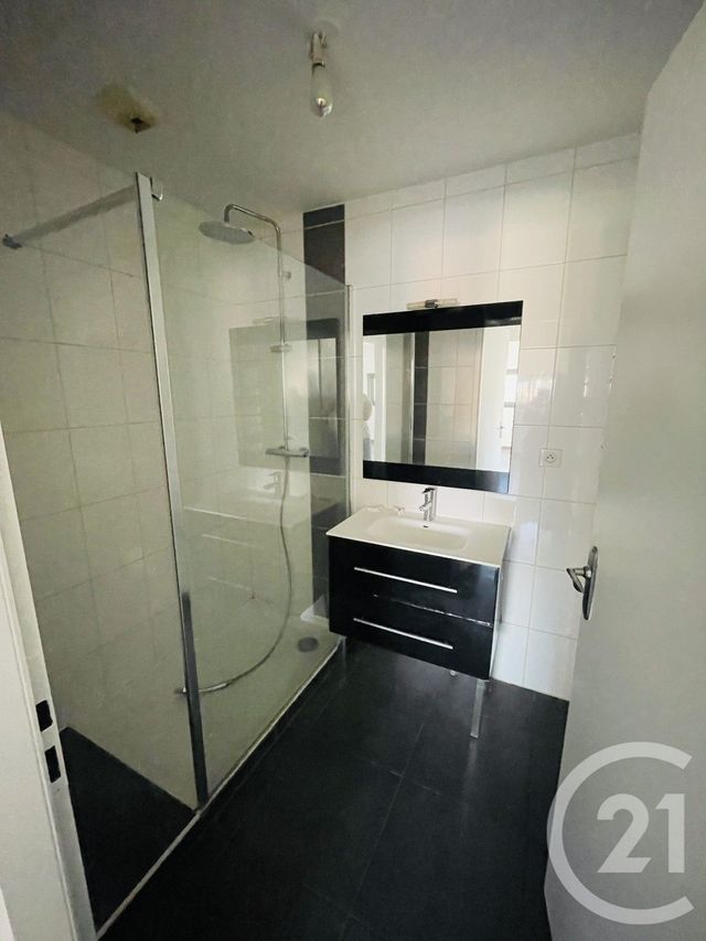 Appartement T2 &agrave; louer - 2 pi&egrave;ces - 40,84 m2 - Begles - 33 - AQUITAINE